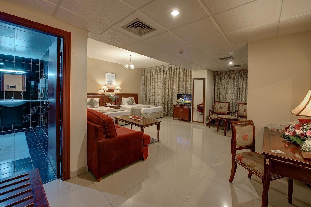 Nihal Hotel Dubaï Extérieur photo